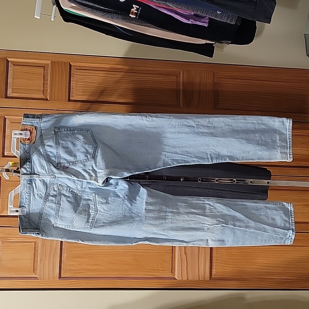 Levi jeans